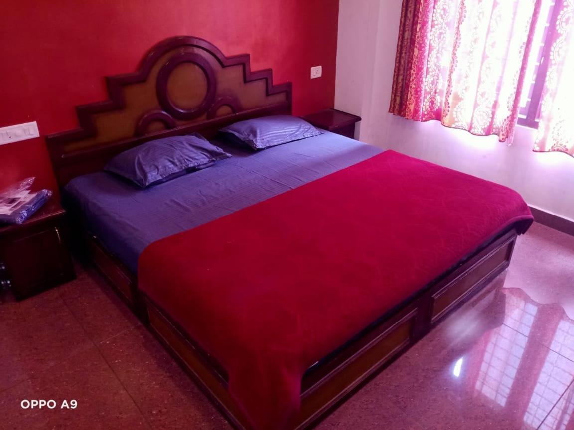 Hotel Rexon Residency Kattappana Esterno foto